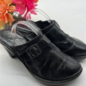 Black Leather Heeled Clogs Sz 8 CM1079C